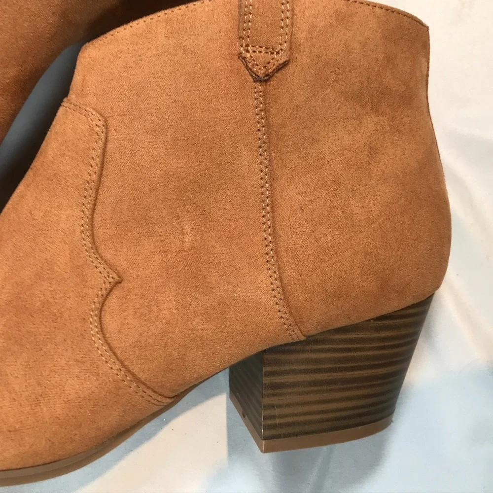 Old Navy Womens Cognac Faux Suede Pointed Toe‎ Block Heel Ankle Boots Size 10